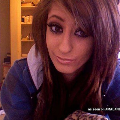 Amateur lovely rocker hotties posing