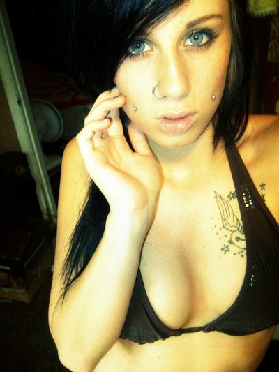blue eyed emo hottie nude self pics
