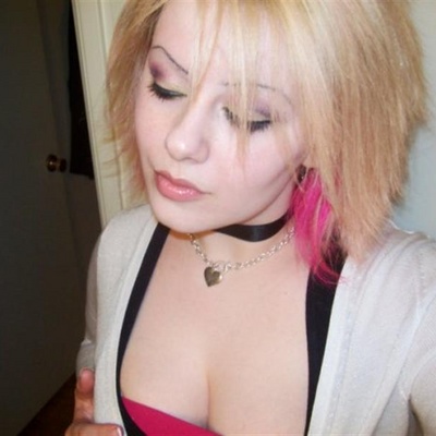cute blonde emo gives her bf a bj