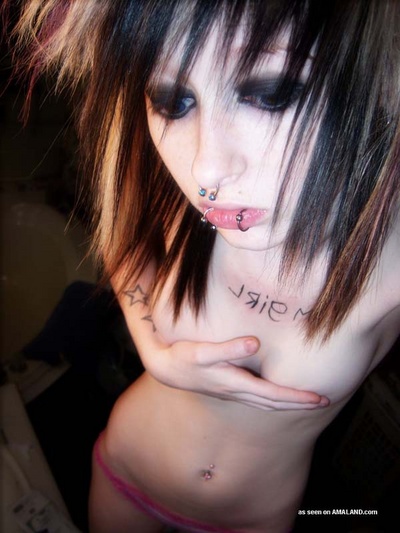 Slutty Emo Amateur Teen With Her Boyfriend