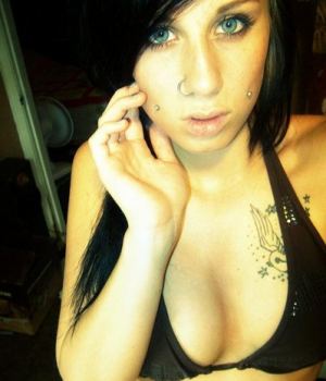 Emo Hottie Showing Off Her Tats